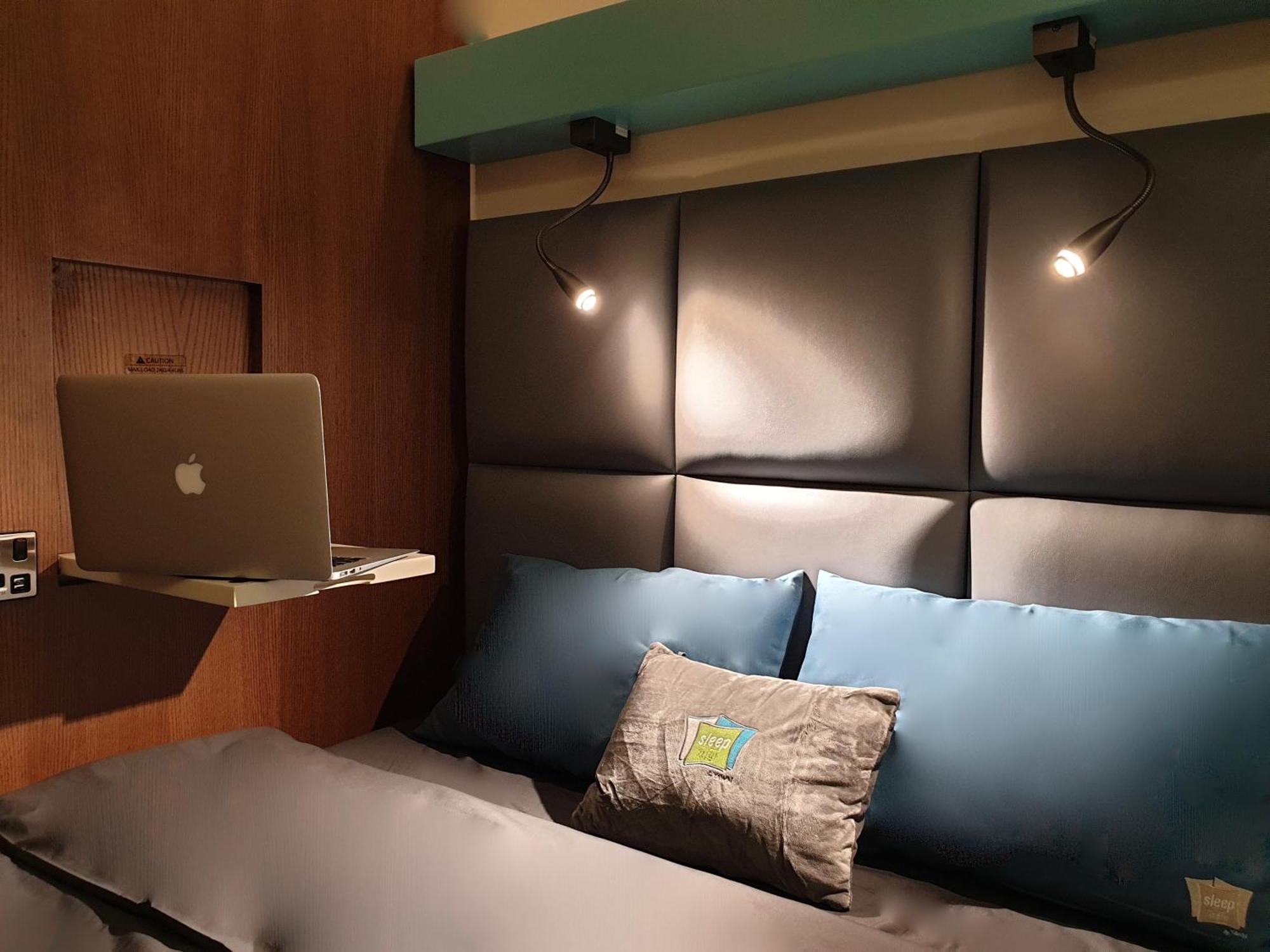 Sleep 'n Fly Sleep Lounge, South Node - Transit Only Hôtel capsule 2*